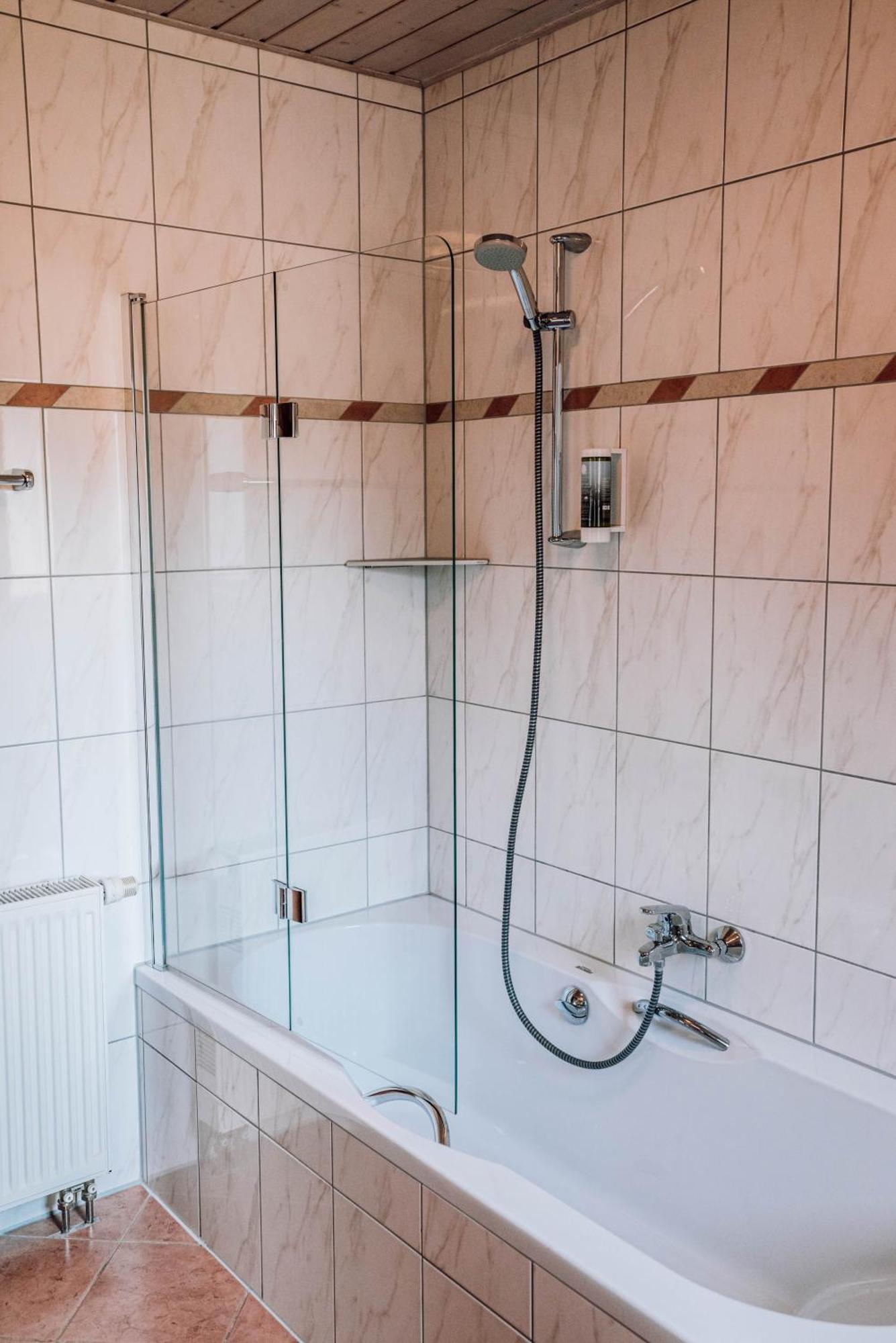Schmidtburger Hof Hotel Weiler bei Monzingen Phòng bức ảnh